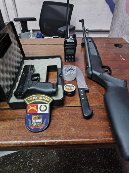 PM prende suspeito por violncia domstica e ameaa e apreende simulacro de arma de fogo