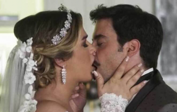 Walcyr Carrasco celebra primeiro beijo Trans na Tv