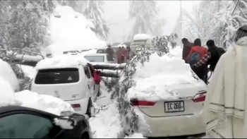 Pelo menos 21 turistas morrem durante nevasca no Paquisto