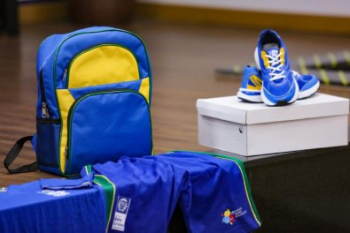 KITS ESCOLARES  MT investir R$ 101 mi em uniformes para alunos