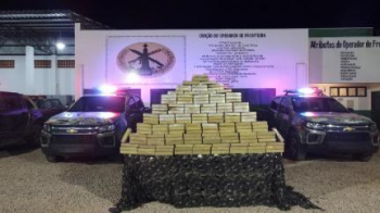 PREJUÍZO PAR AO TRÁFICO 4 são presos com 150 quilos de cocaína na fronteira de MT com a Bolívia