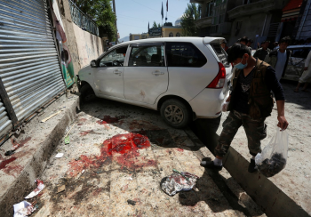 Atentado perto de centro de registro eleitoral deixa mortos em Cabul