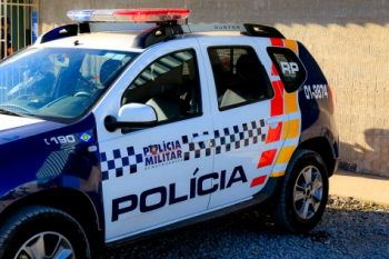 Homem  preso suspeito de agredir e esganar a ex-companheira