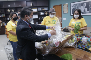Deputado Joo Batista recebe comitiva da Empaer liderada pelo Sinterp