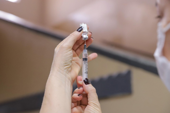 Governo de MT cria programa para premiar municpios que mais vacinar contra a Covid-19
