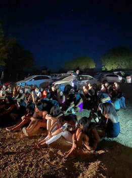 Festa clandestina com aglomerao de 160 pessoas em chcara  fechada pela PM em MT