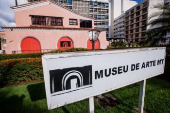 Governo vai reabrir museus