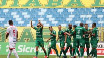 Cuiab goleia Unio e  campeo estadual pela 11 vez