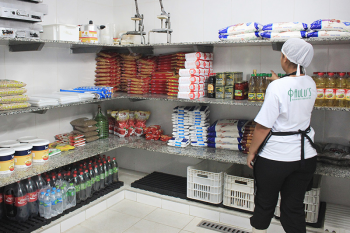 Capacidade de armazenamento de alimentos cai 0,6%, diz IBGE