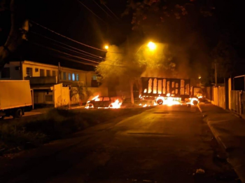 Quadrilha tenta assaltar bancos e troca tiros com a polcia em madrugada de terror em Araraquara