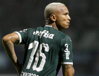 Condices impostas pelo Palmeiras trvam ida de Deyverson ao Galo