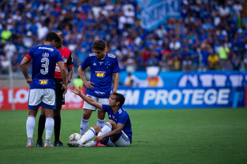 Cruzeiro segura empate com o So Raimundo e avana na Copa do Brasil