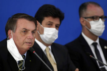 Sem citar nomes, Bolsonaro ameaa demitir "estrelas"