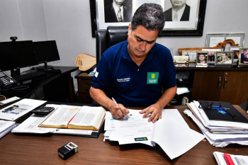 Prefeito Emanuel Pinheiro assina ofício e informa à Câmara de Cuiabá período de férias de 14 dias