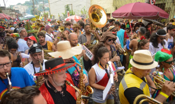 Mais de 80 blocos desfilam no Rio no fim de semana antes do carnaval