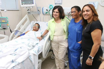 Em Salvador, ministra da Sade visita hospital estadual referncia no atendimento a pacientes com Dengue
