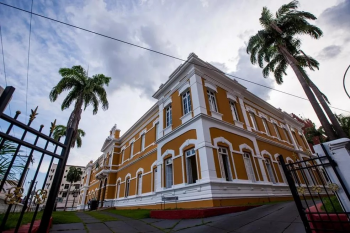 Biblioteca faz exposição que conta a história do Cuiabá Esporte Clube para comemorar aniversário da capital