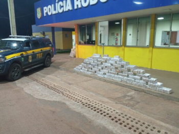 Caminho- tanque  flagrado com mais 500 kg de cocana e comprimidos de anfetamina