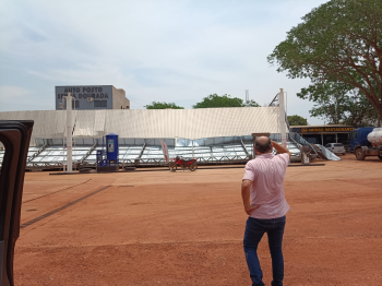 Dr. Eugnio e vereador Sancler visitam distrito em Canarana afetado por tempestade