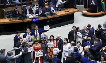 Congresso derruba veto de Lula e mantm marco temporal indgena