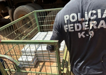 Polcia Federal apreende 223 quilos de cocana em Deodpolis/MS