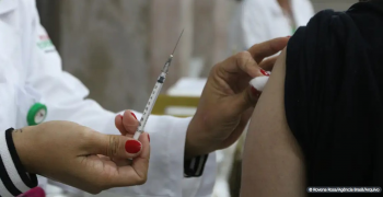 Ministrio envia a 12 estados doses da nova vacina contra covid-19