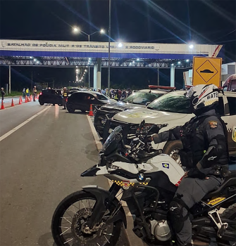 Operao termina com dois motoristas presos por embriaguez e outros 33 condutores multados na MT-251