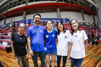 Tiemi Miyamoto, Fbio Iha, Vivian Iha, Fernanda Iha e Tieko Ueda Miyamoto. Foto: Matheus Roushinol/ECP