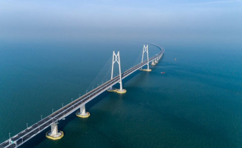 Maior ponte martima do mundo  inaugurada na China