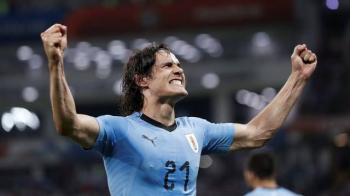 Cavani faz dois, Uruguai elimina Portugal de Cristiano Ronaldo e avana para pegar a Frana