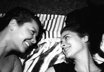 Fernanda Souza e a namorada s�o amigas desde a inf�ncia