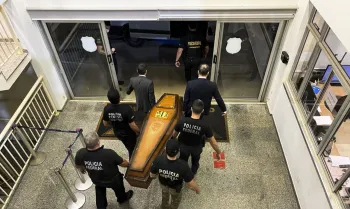 Avi�o da PF chega a Bras�lia com restos mortais de desaparecidos