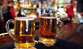 Uso abusivo de �lcool entre brasileiras cresce 4,25% em dez anos