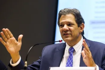Gastos fiscais esto inviabilizando as finanas pblicas no Brasil, diz Haddad