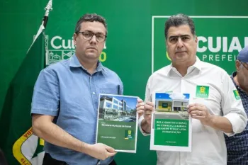 Prefeito recebe relatrio sobre interveno e relata preocupao com situao da Sade
