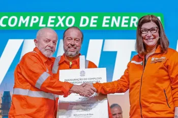 Lula com Silveira e Magda Chambriard, na inaugurao do Complexo de Energias Boaventura