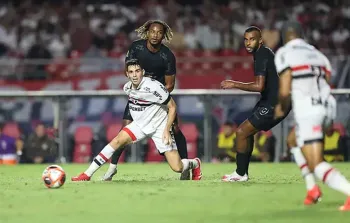 S�o Paulo atropela Corinthians no Morumbis e encerra s�rie invicta do rival