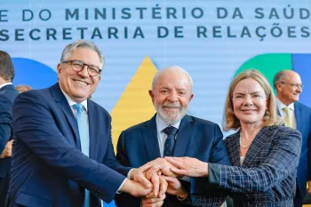 Padilha: reduo de espera no SUS. Gleisi: impulso aos avanos da pauta econmica