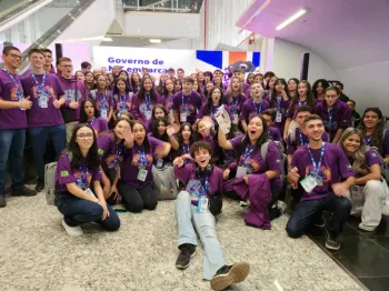 Estudantes selecionados para intercmbio compartilham expectativas para viagem a Inglaterra
