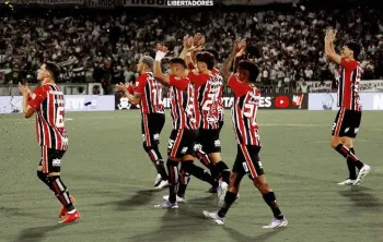 S�o Paulo suporta press�o em Medell�n e conquista empate diante do Atl�tico Nacional