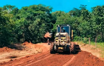 Prefeitura de Barra do Gar�as recupera mais de mil km de estradas vicinais