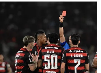Conmebol anula expuls�o de Plata, que fica � disposi��o do Flamengo para a volta contra o Estudiantes
