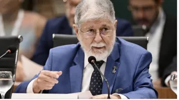Lula jamais se deixar� ser humilhado em reuni�o com Trump, diz Celso Amorim