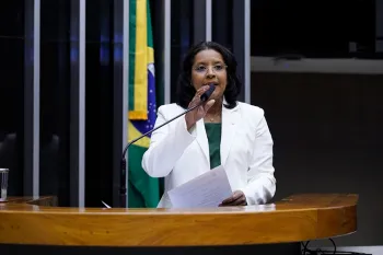 Gisela prope PL para inibir o endividamento de crianas, adolescentes e incapazes