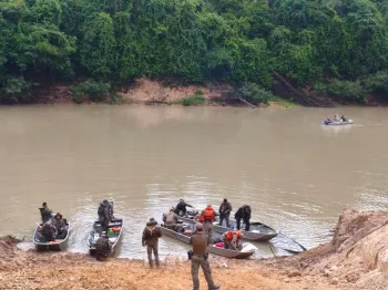 Polcia Civil deflagra operao contra cooperativas envolvidas com extrao ilegal de minrios em MT