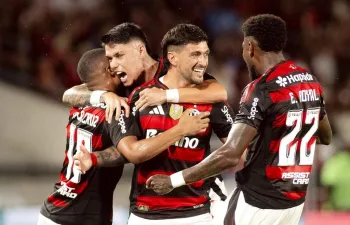 Flamengo goleia Sport no Maracan e assume liderana provisria do Brasileiro