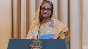 Sheikh Hasina, ex-premi� de Bangladesh, � condenada � pena de morte