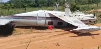 Avi�o com quatro pessoas cai no Nort�o