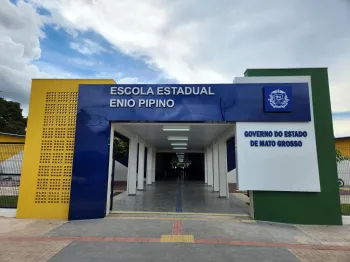 Governo de MT entrega escola reformada e ampliada em Sinop com investimento de R$ 12,5 milh�es