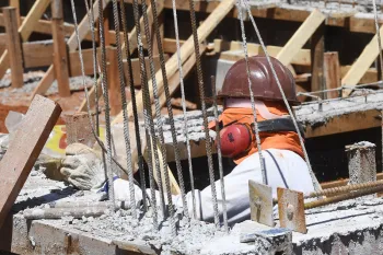 Custo da constru��o sobe 0,27% em MT, apesar da queda no cimento e no a�o